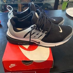 Nike air presto size 8